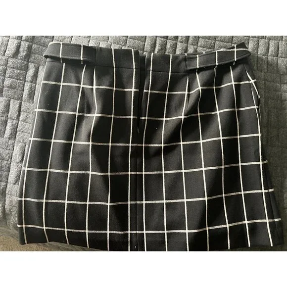 The Loft skirt - Picture 2 of 3